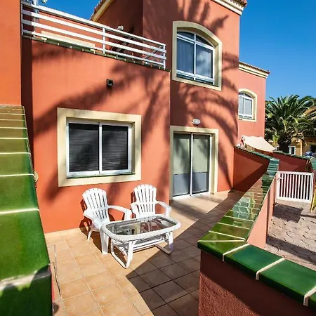 Ftv, By Comfortable Luxury Дом отдыха Коральео